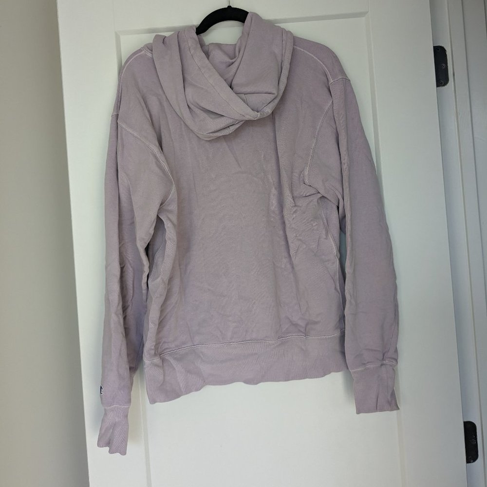 Urban outfitters Champion light purple hoodie size medium barely worn